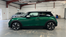 MINI Cooper 2.0 S Exclusive 3dr Auto Petrol Hatchback